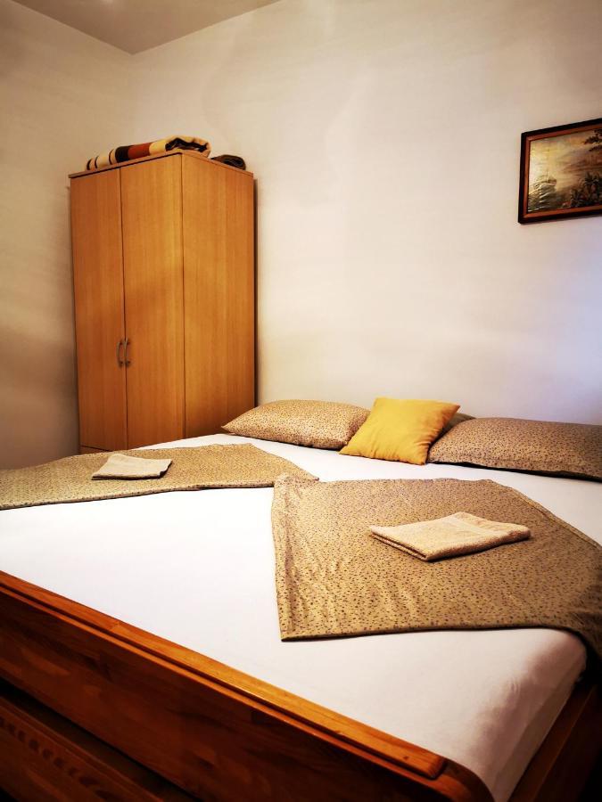Rooms Silvana ウマグ エクステリア 写真