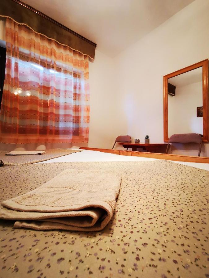 Rooms Silvana ウマグ エクステリア 写真